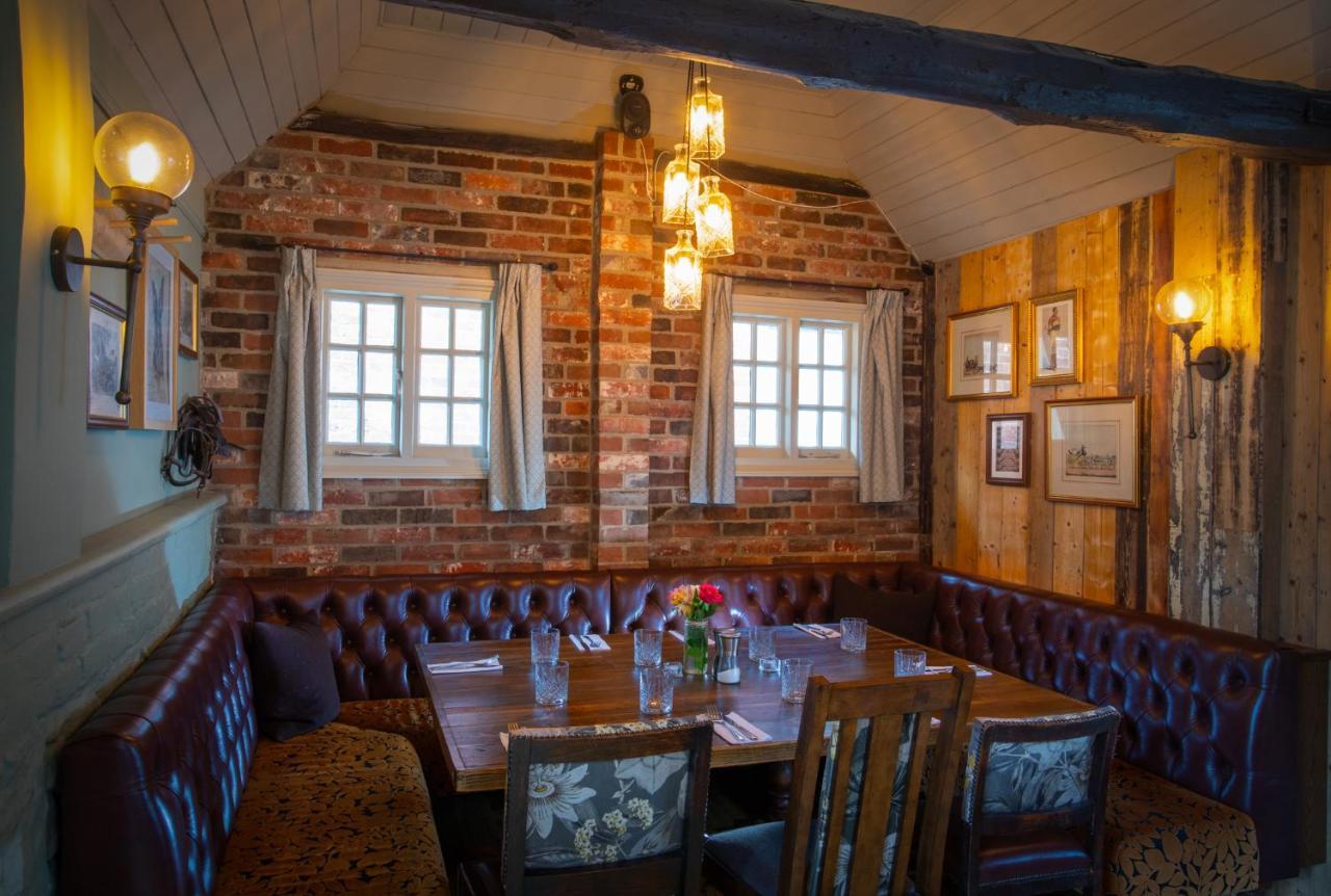 Hotel The White Lion, Soberton Exterior foto