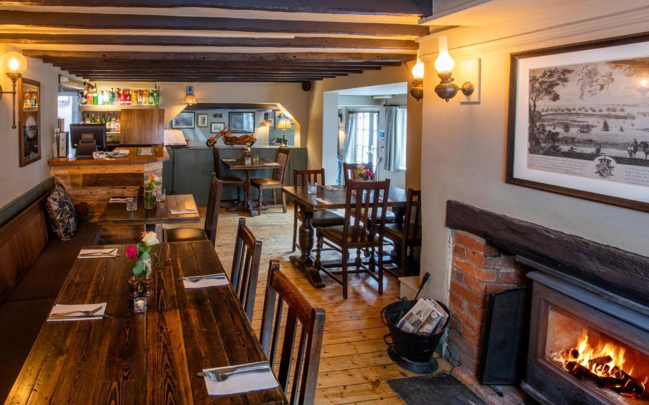Hotel The White Lion, Soberton Exterior foto