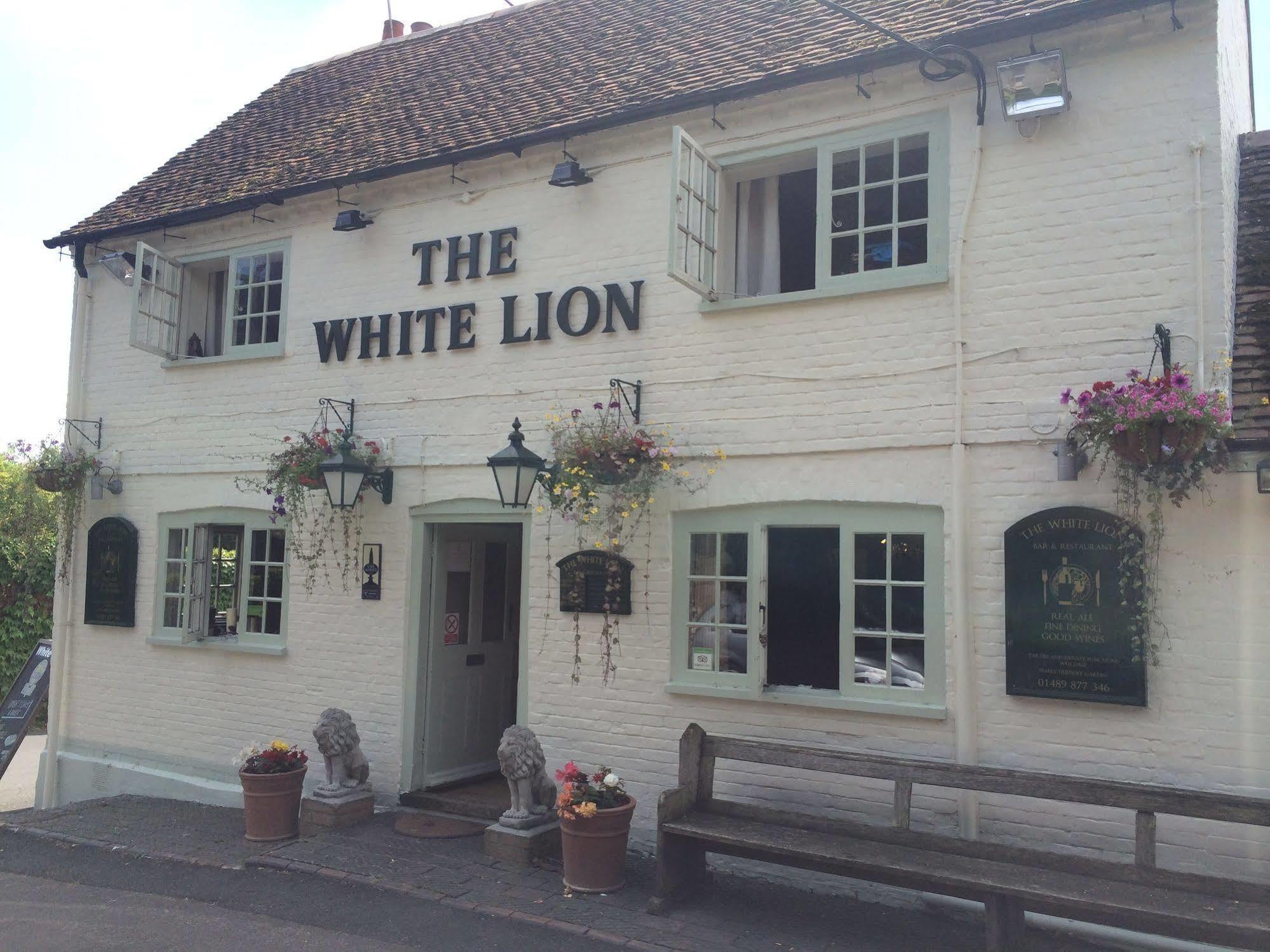 Hotel The White Lion, Soberton Exterior foto